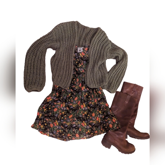 Handmade Knit cardigan - Picture 4 of 4